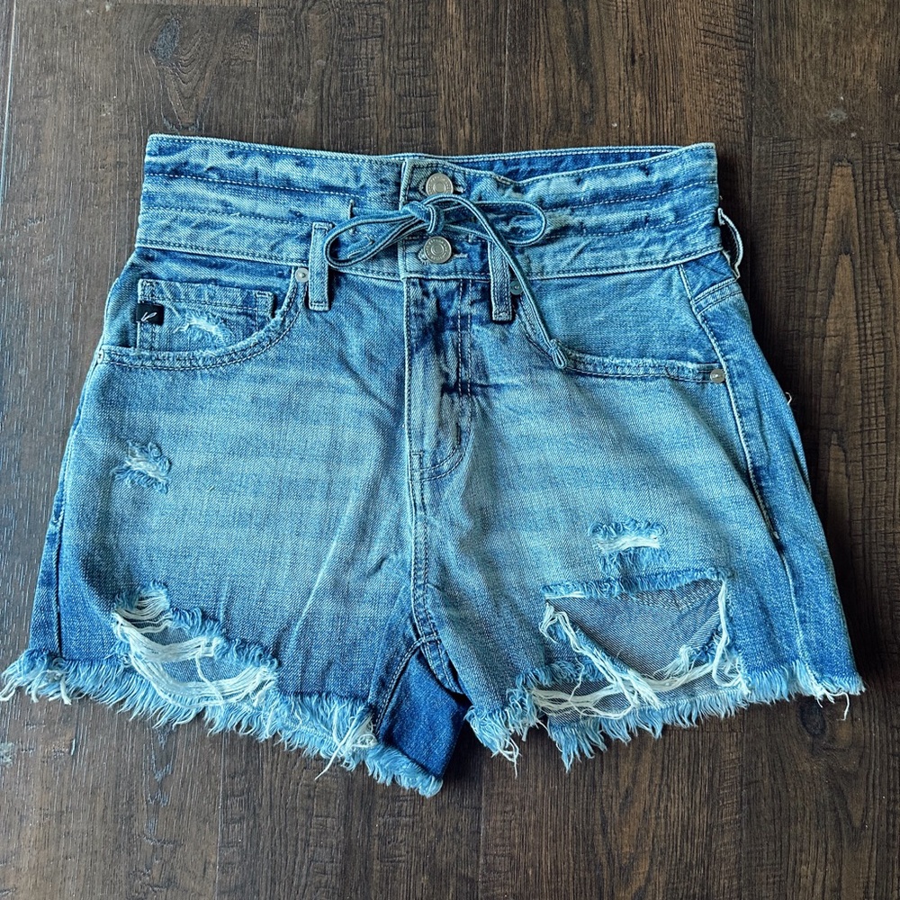 Solstice Ultra High Rise Tie-Belt Shorts